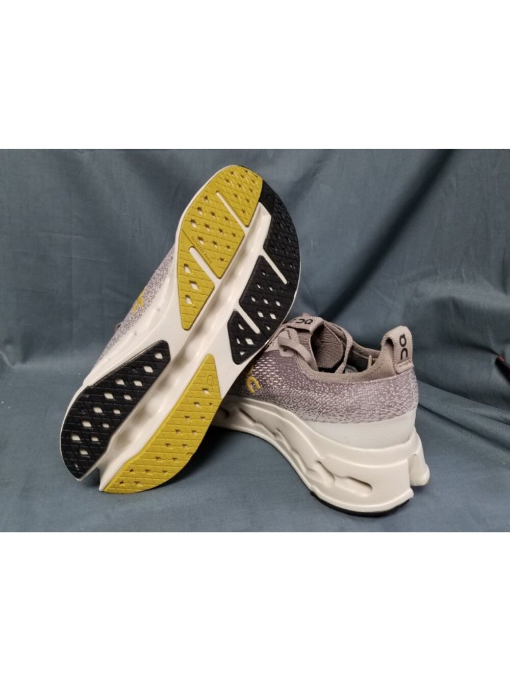 On Running Cloudsurfer Max Cinder Pelican Men's Size 9 NEW NO BOX! - Picture 2 of 11